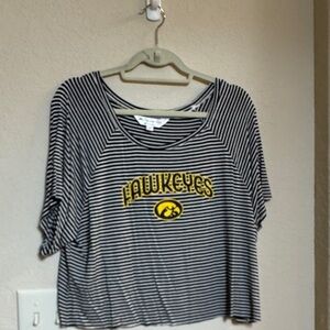 Flying Colors Striped Black and White Hawkeyes Women's Crop Top Size L